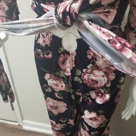 Sexy Two Piece Pant Set - Picture 2 of 7